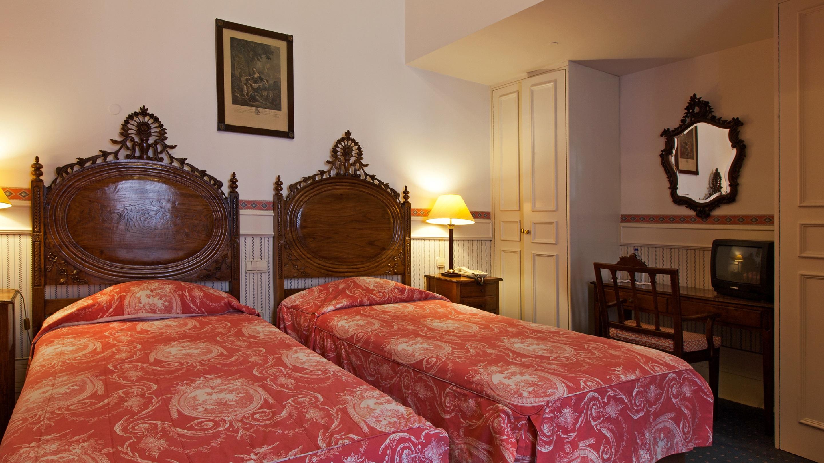 Palace Hotel Do Bussaco Лузу Экстерьер фото A room at the hotel