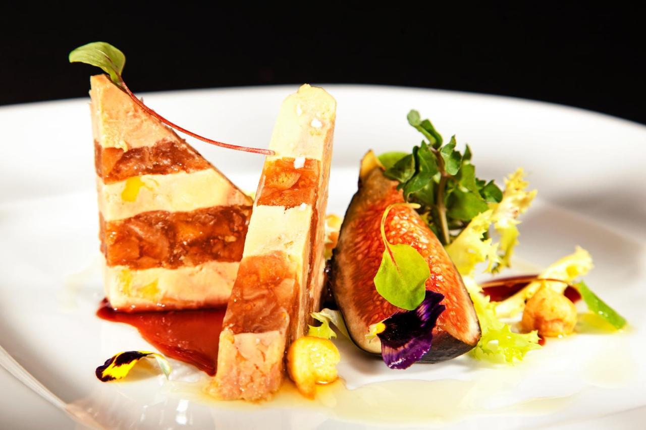 Palace Hotel Do Bussaco Лузу Экстерьер фото A modern vegetarian dish